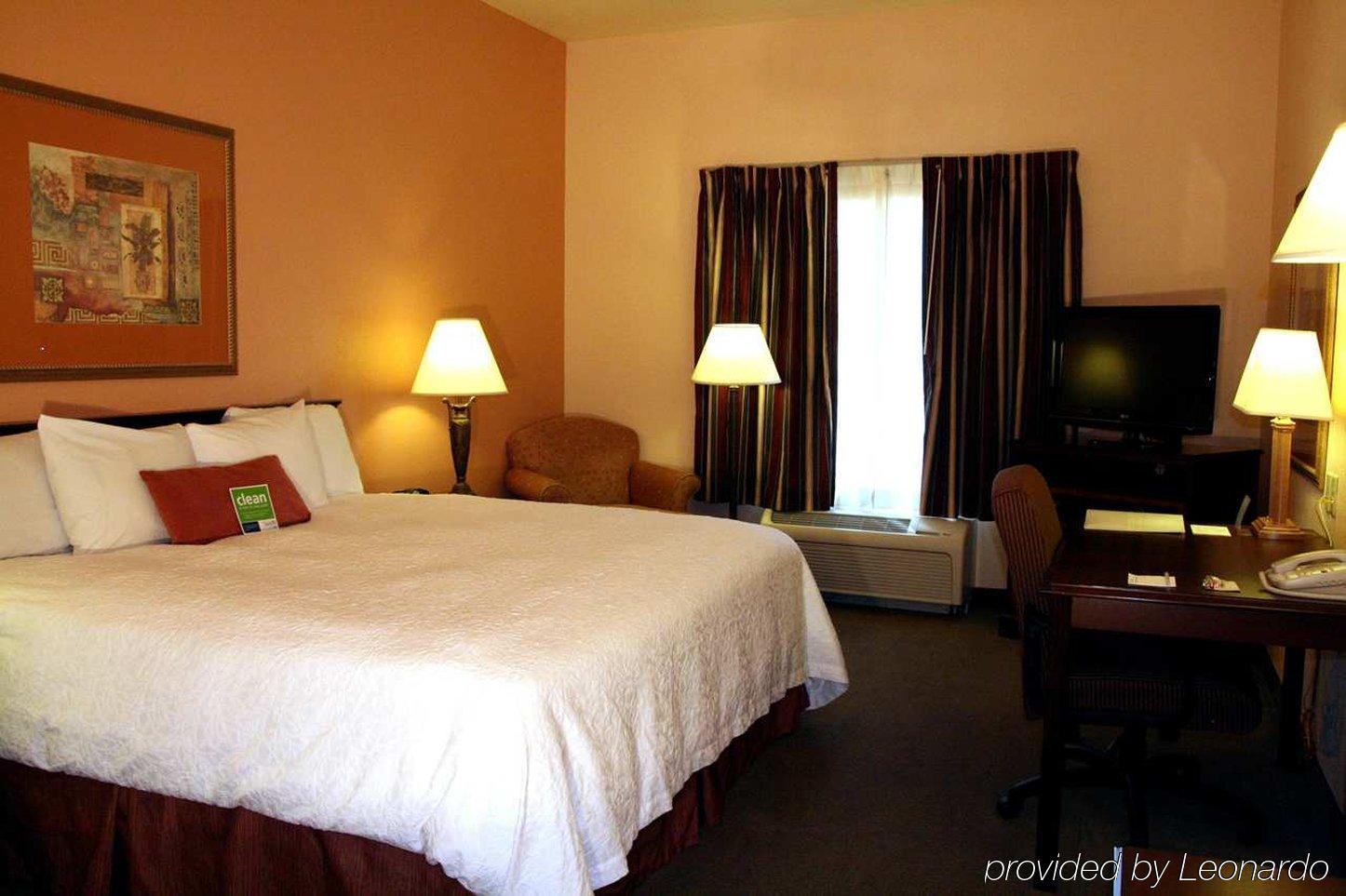 Hampton Inn & Suites Denton Cameră foto